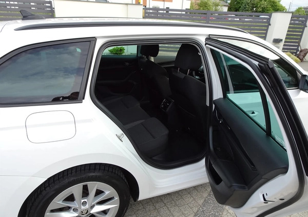 Skoda Octavia cena 71800 przebieg: 145000, rok produkcji 2020 z Miłomłyn małe 704
